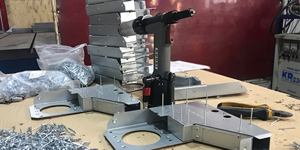 如何尋找并訂購最適宜的氣動鉚釘槍-速耐氣動工具17年經驗告訴您