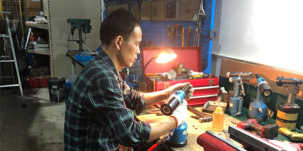 怎樣樹立速耐鉚釘槍廠家的口碑呢？[速耐鉚釘槍]